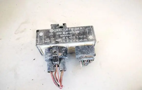 Volkswagen Golf IV Coolant fan relay 1j0919506k 898972000