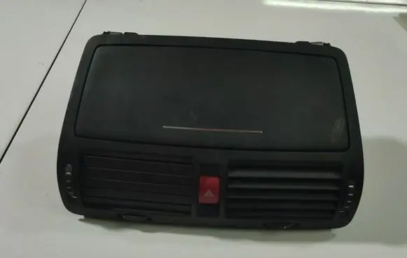 Skoda Octavia Mk2 (1Z) Glove box 1Z0820951