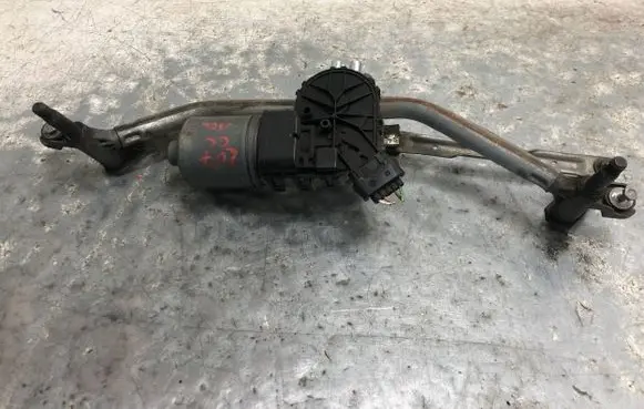 Peugeot 207 CC Front wiper linkage and motor 9681204380
