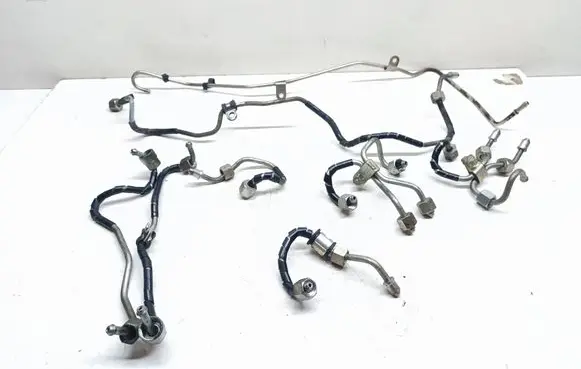 Land Rover Range Rover Sport L494 Fuel injector supply line/pipe 9X209C993HC