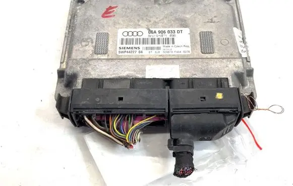 Audi A3 S3 8P Engine control unit/module ECU 06A906033DT