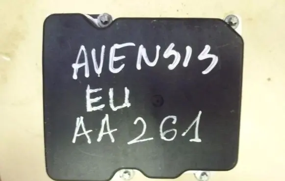 Toyota Avensis T270 ABS Pump 4454005140 AA261