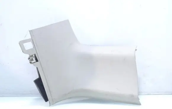Volvo V70 (D)pillar trim (top) 
