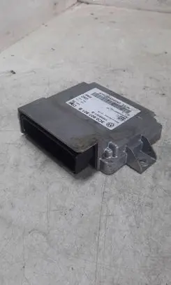 Volkswagen PASSAT B6 Hand brake control module 3C0907801B 15658301B