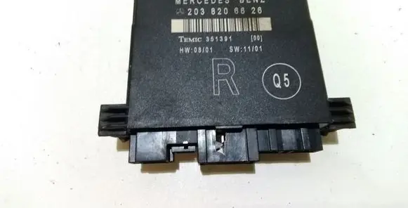Mercedes-Benz C W203 Door control unit/module 2038206626