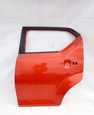 Suzuki Ignis Rear door