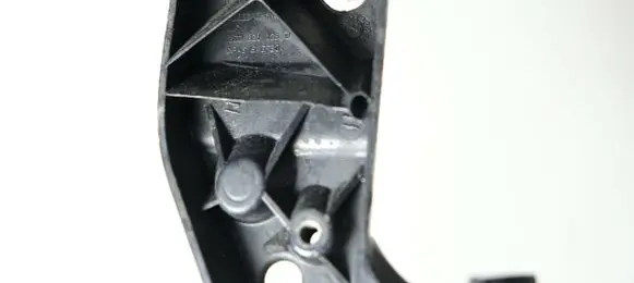 Audi A4 S4 B6 8E 8H Front bumper mounting bracket 8E0821138B