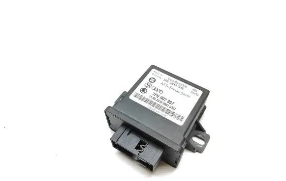 Volkswagen Touareg II Light module LCM 7P6907357 5WK50280 1105201000010337