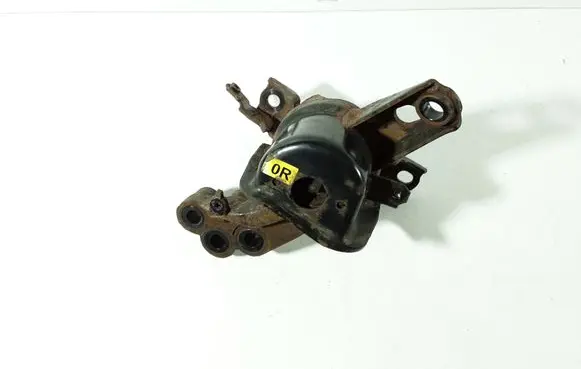 Toyota Verso Engine mount bracket