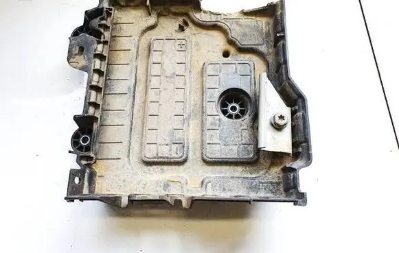 Battery box tray