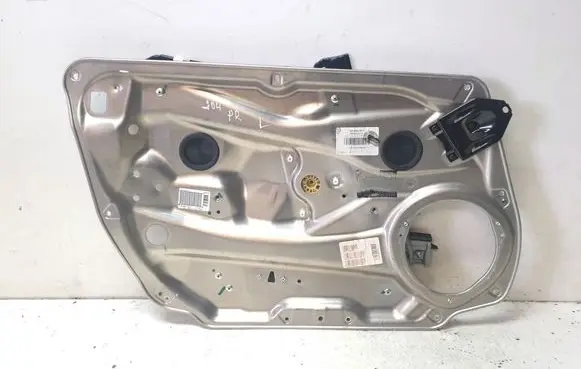 Mercedes-Benz C W204 Front door window regulator with motor A2047200179