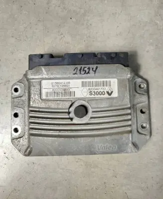 Renault Clio III Engine control unit/module 8200461733 8200504593