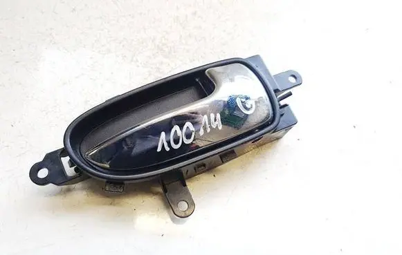Nissan Leaf I (ZE0) Rear door interior handle