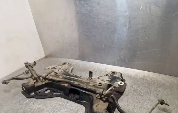 Peugeot 3008 II Front subframe 