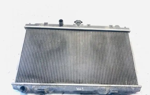 Nissan Almera N16 Coolant radiator
