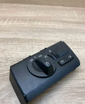 BMW X3 E83 Light switch 3310960DD