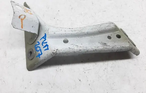 Volkswagen PASSAT B8 Fender mounting bracket 3G0821142