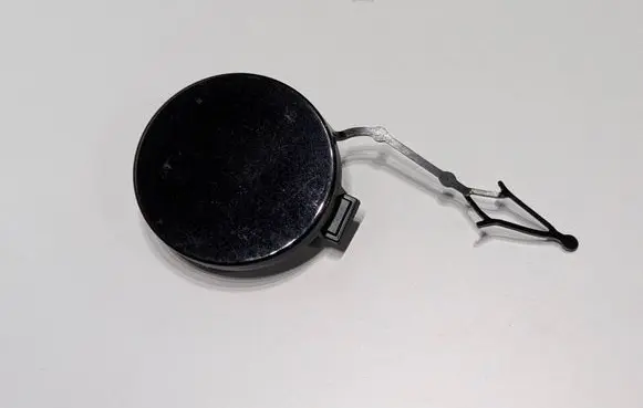 Volkswagen Golf VIII Front tow hook cap/cover 5H0807241