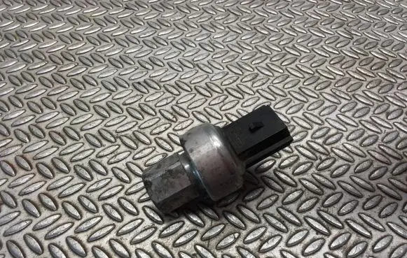 Air conditioning (A/C) pressure sensor