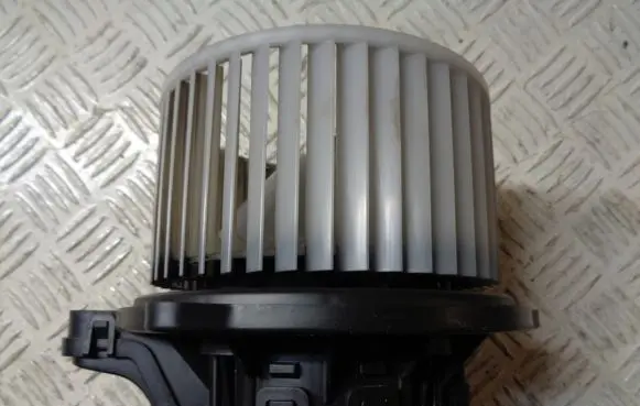 KIA Picanto Heater fan/blower F00S3B2468 121213162102