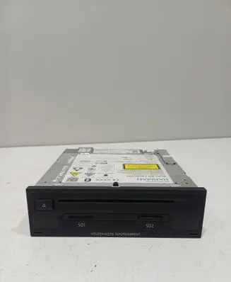 Volkswagen Passat Alltrack Navigation unit CD/DVD player 3g0035043c 3g0035043 0343
