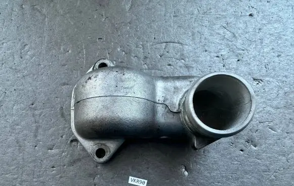 Nissan Patrol Y61 Engine coolant pipe/hose 110602W201