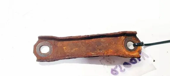 Mitsubishi Colt Engine mounting bracket
