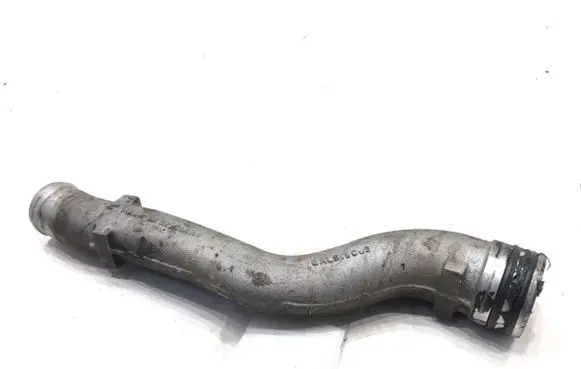 Engine coolant pipe/hose