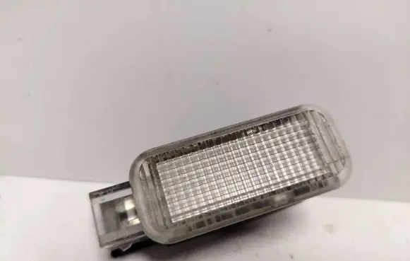 Volkswagen PASSAT B5.5 Other interior light 094741