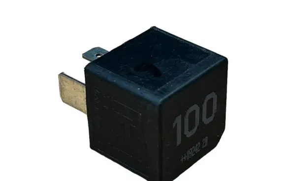 Skoda Superb B5 (3U) Other relay 7M0951253A 95VW10K705CA