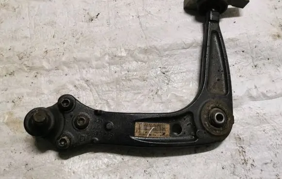 Peugeot 508 RXH Front lower control arm/wishbone 872275