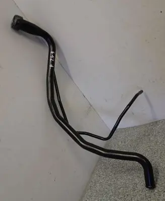 Fuel tank filler neck pipe
