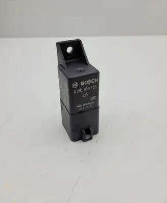 Jaguar XE Glow plug pre-heat relay FX23189E2AC 0281003123