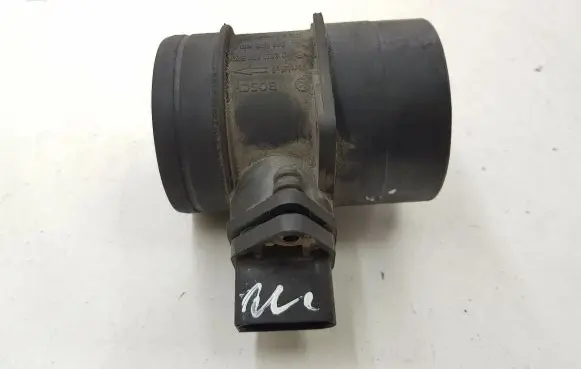 Volkswagen PASSAT B5.5 Mass air flow meter 071906461A 0280217529