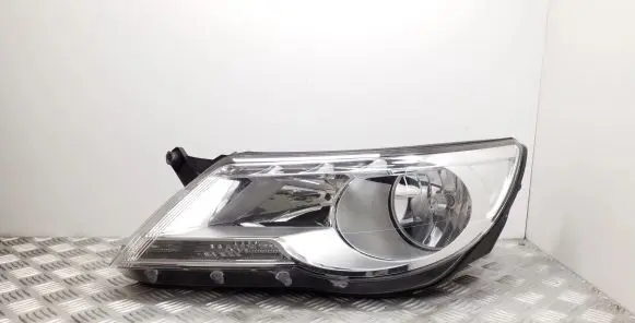 Volkswagen Tiguan Headlight/headlamp 5N2941031K