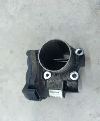 Opel Movano B Throttle body valve