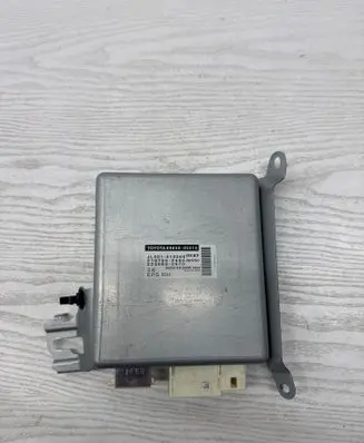 Toyota Avensis T270 Power steering control unit/module 8965005210 2250002070
