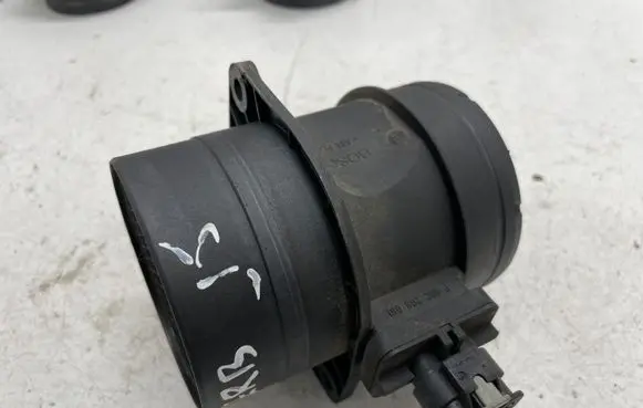 Skoda Superb B8 (3V) Mass air flow meter 0281002956 03L906461A