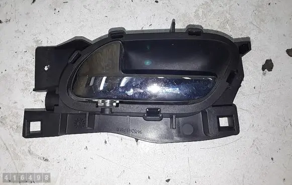 Citroen C6 Loading door interior handle 22G10018