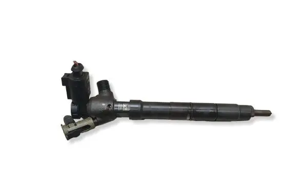 Skoda Octavia Mk3 (5E) Fuel injector 28370681 3130KJ22R25 0408728315H