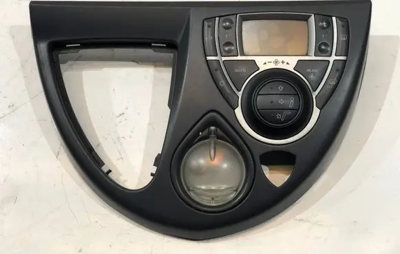 Peugeot 807 Climate control unit 14986800