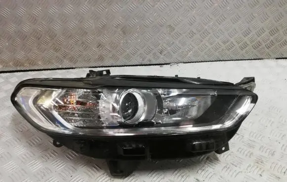 Ford Mondeo MK V Headlight/headlamp DS73-13W029-BE 89906733 L90002941