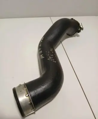 Audi A4 S4 B7 8E 8H Intercooler hose/pipe 8E0145737F PXO112511 PX0111618