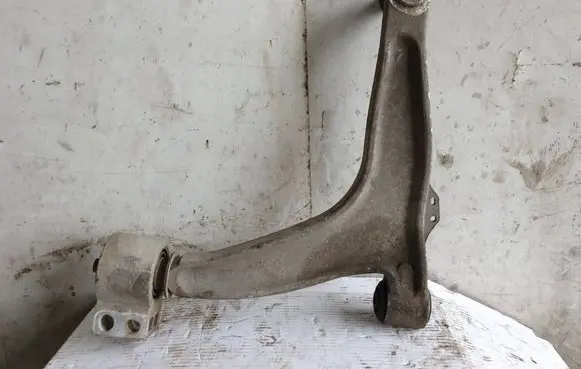 Opel Vectra C Front lower control arm/wishbone 