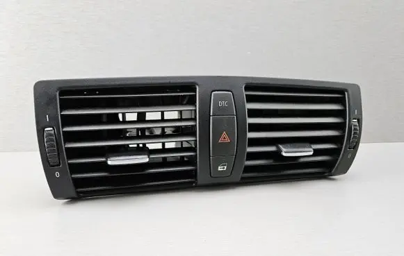 BMW 1 E81 E87 Dash center air vent grill 7059189 64227059189 6945603