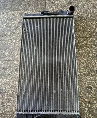 Coolant radiator