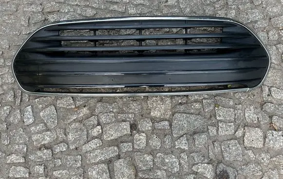 Mini Clubman F54 Front bumper upper radiator grill 7498332