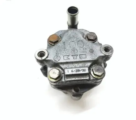 Volkswagen Golf Plus Power steering pump