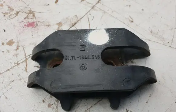 BMW 5 E34 Front bumper support beam 1944545 51111944545