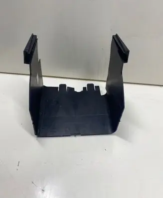 Volkswagen PASSAT B7 Battery box tray 3C0915335